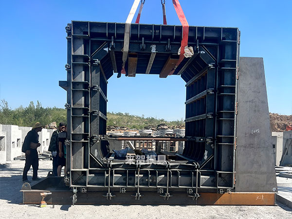 装配式综合管廊模具 装配式综合管廊模具